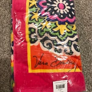 Vera Bradley NWT Beach Towel